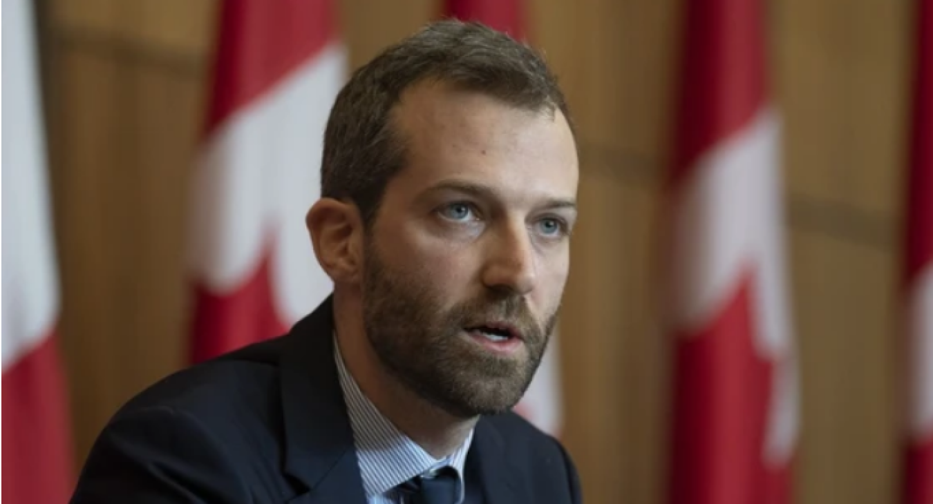 Procurement Minister Joël Lightbound has announced a new procurement policy