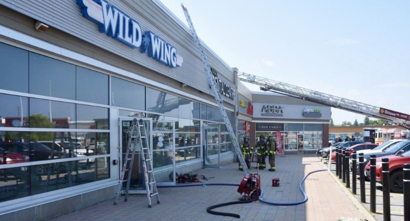 A strip mall was the scene of a fire that was quickly brought under control by crews.