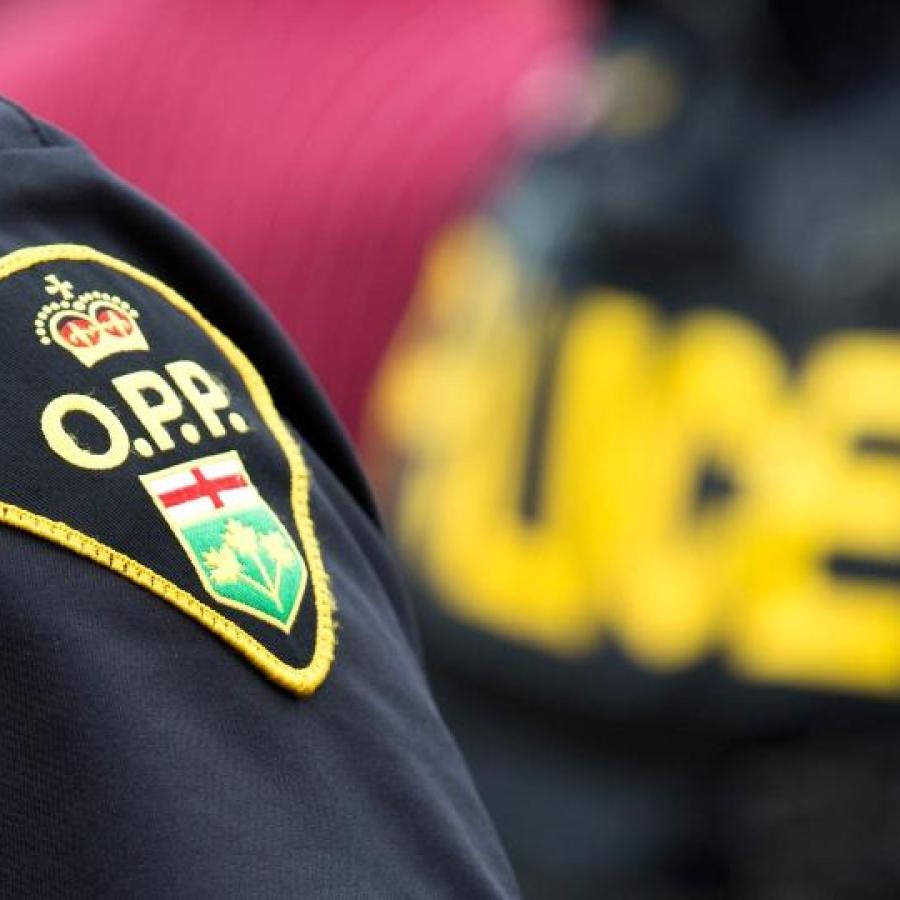 Ontario Provincial Police shoulder badge
